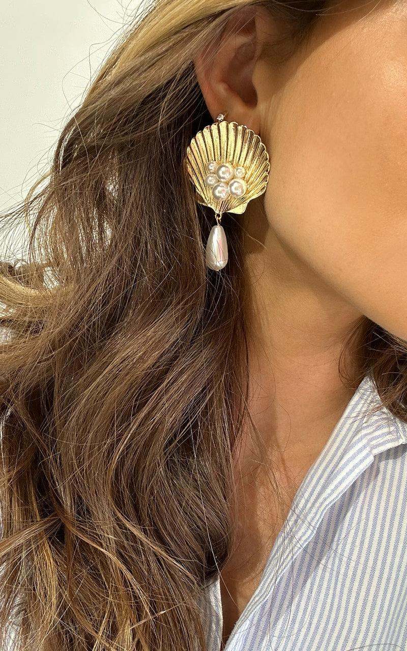 shell earrings  shell accessories  seashell earrigs  pearl drop earrings  EARRINGS  accessories