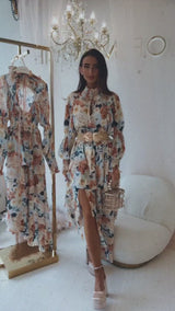 summer occasion print dresses uk, sun dresses, day dresses, floral maxi print dresses, brunch dresses, best boho maxi dresses online uk, revolve floral print dresses, lavish Alice, revolve, Zara floral dresses, summer day dresses