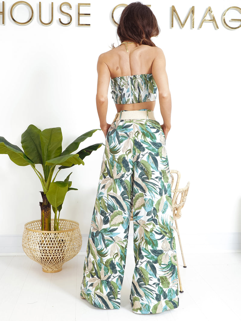  summer co-ord, tropical print, summer outfits, summer going out outfits, summer looks, summer sets, summer set Zara, summer resort wear, crop top, crop top Zara, flare trousers mango, flare trousers,