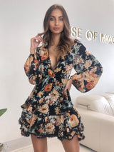day dress, floral day dress, autumnal dress, autumn dress, autumn fashion, trends 2021, zara dress, zara outfits 2021, roses print dress, bow at the back, open back dress, boho dress, bohemian chic dress, revolve dress, revolve, zara, church dresses, family lunch dresses, sunday dresses uk, best brunch dresses