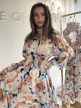 Maggiore Floral, sun dresses, day dresses, floral maxi print dresses, brunch dresses, best boho maxi dresses online uk, revolve floral print dresses, lavish Alice, revolve, Zara floral dresses, summer day dresses